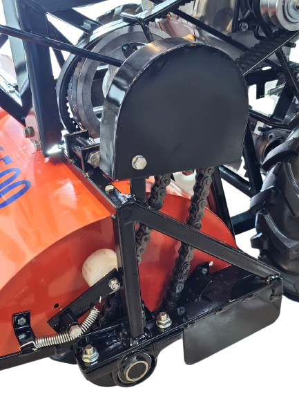 Mexedor cama de aviário á gasolina